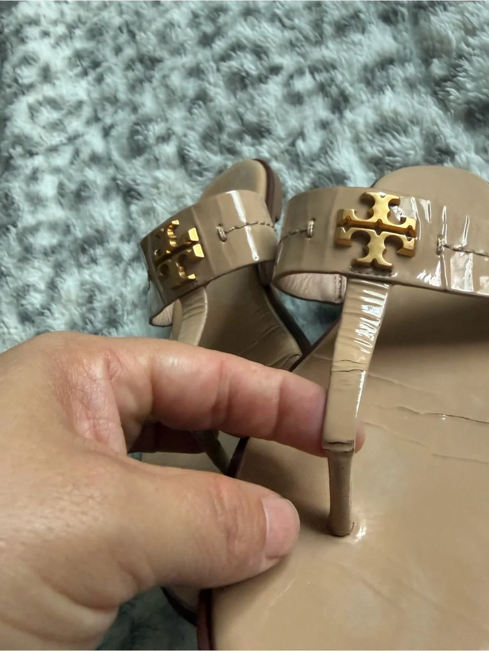 Tory Burch Beige Patent Leather Logo Thong Sandals with Gold Hardware